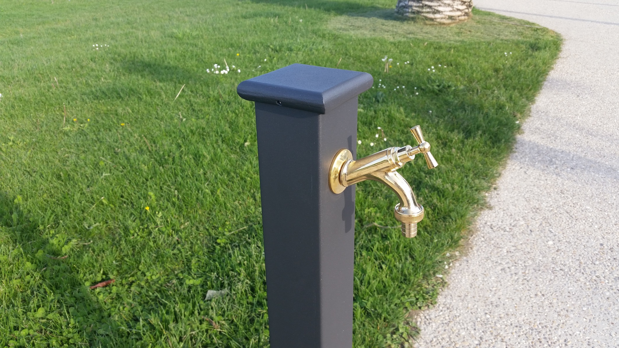 Fontana a colonna in ghisa modello Sidney