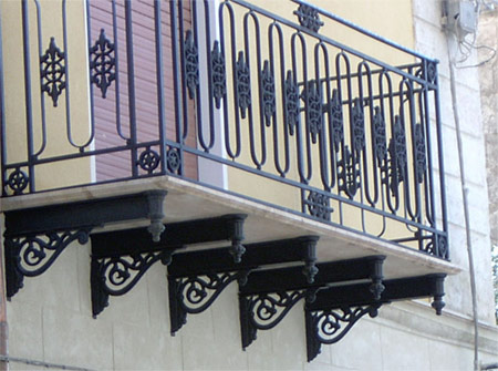 Mensola decorativa in ghisa modello MB40