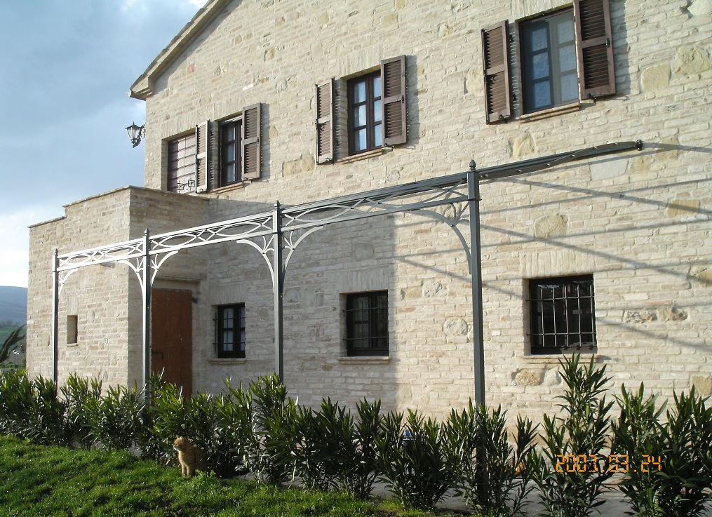 Pergola Smeraldo addossata