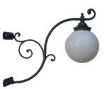 Braccio a muro mod.Maiori con globo 30