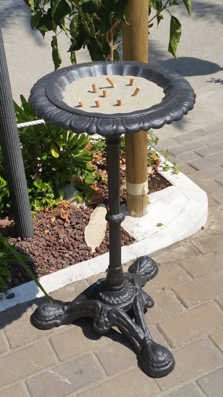 Posacenere in ghisa modello Narciso