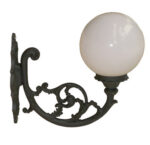 Braccio a muro Uva con globo Ø30