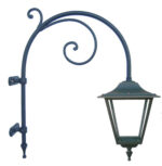 Braccio a muro Ischia50 con lanterna