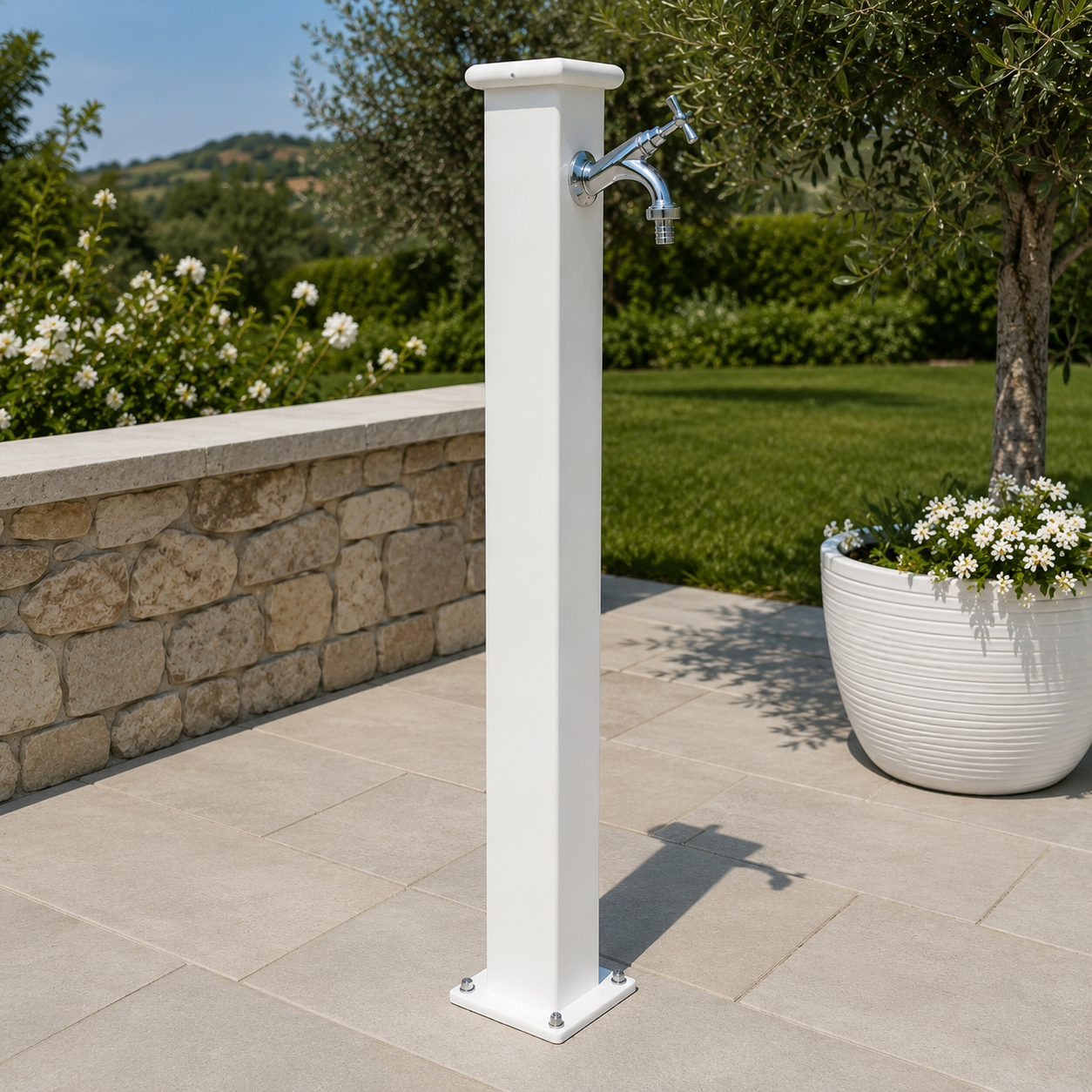 ChatGPT Image 19 ago 2026, 14_03_30 Fontana a colonna mod. Olimpia bianco RAL9010 con rubinetto cod.303/C - immagine 1